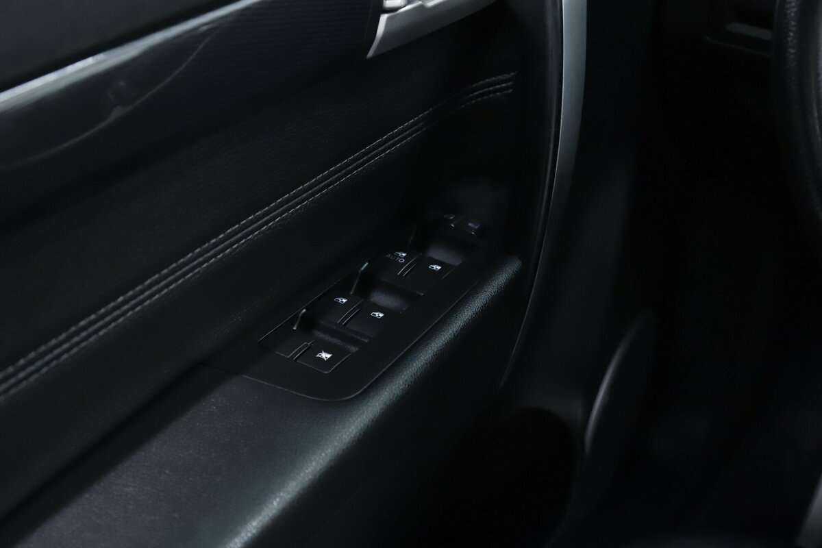 Б/У Шевроле Каптива 2015 года. Фото: #10