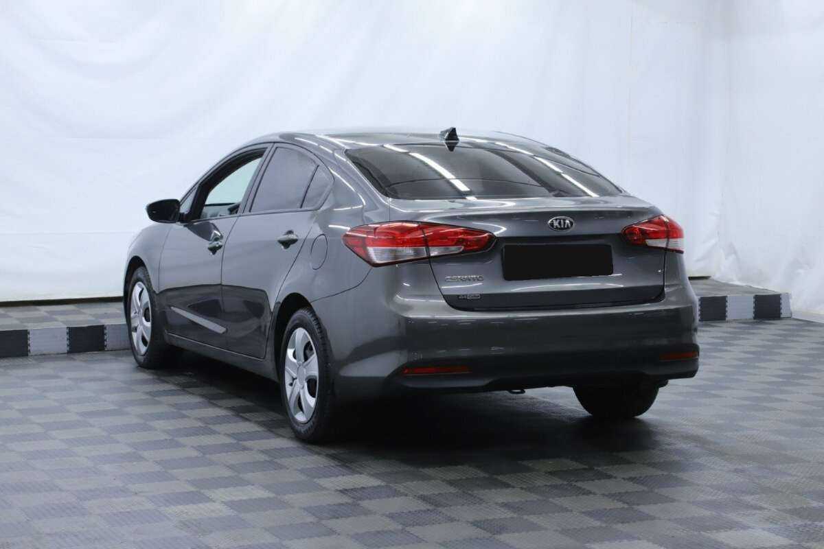 Б/У Киа Церато 2018 года. Фото: #1