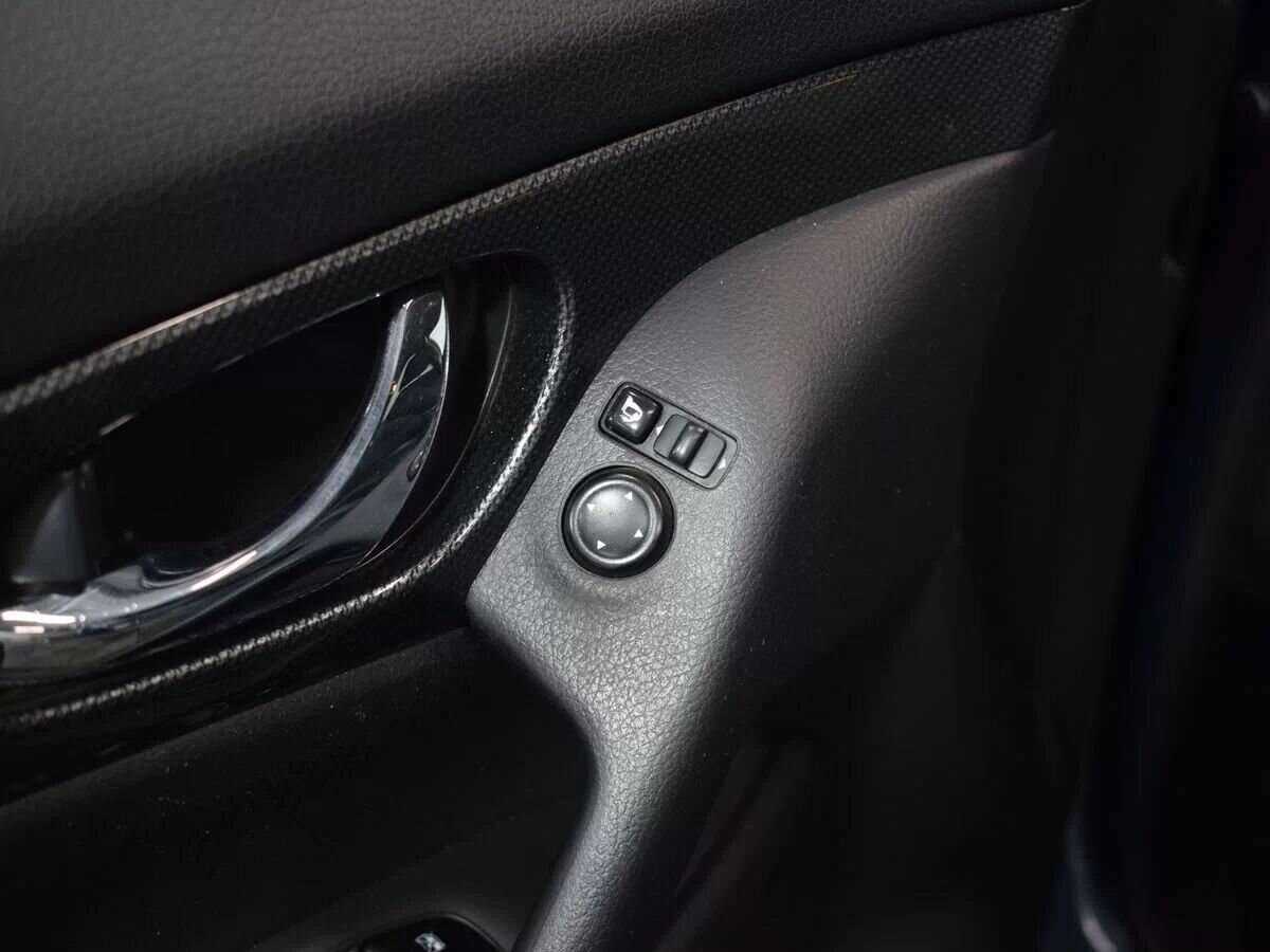 Б/У Ниссан Икс-Трейл 2016 года. Фото: #16