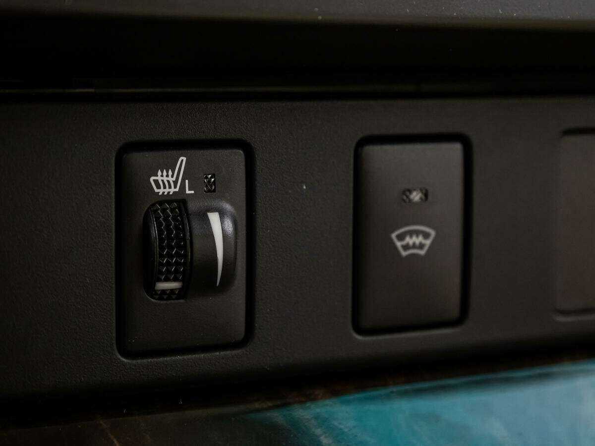 Б/У Тойота Камри 2015 года. Фото: #14