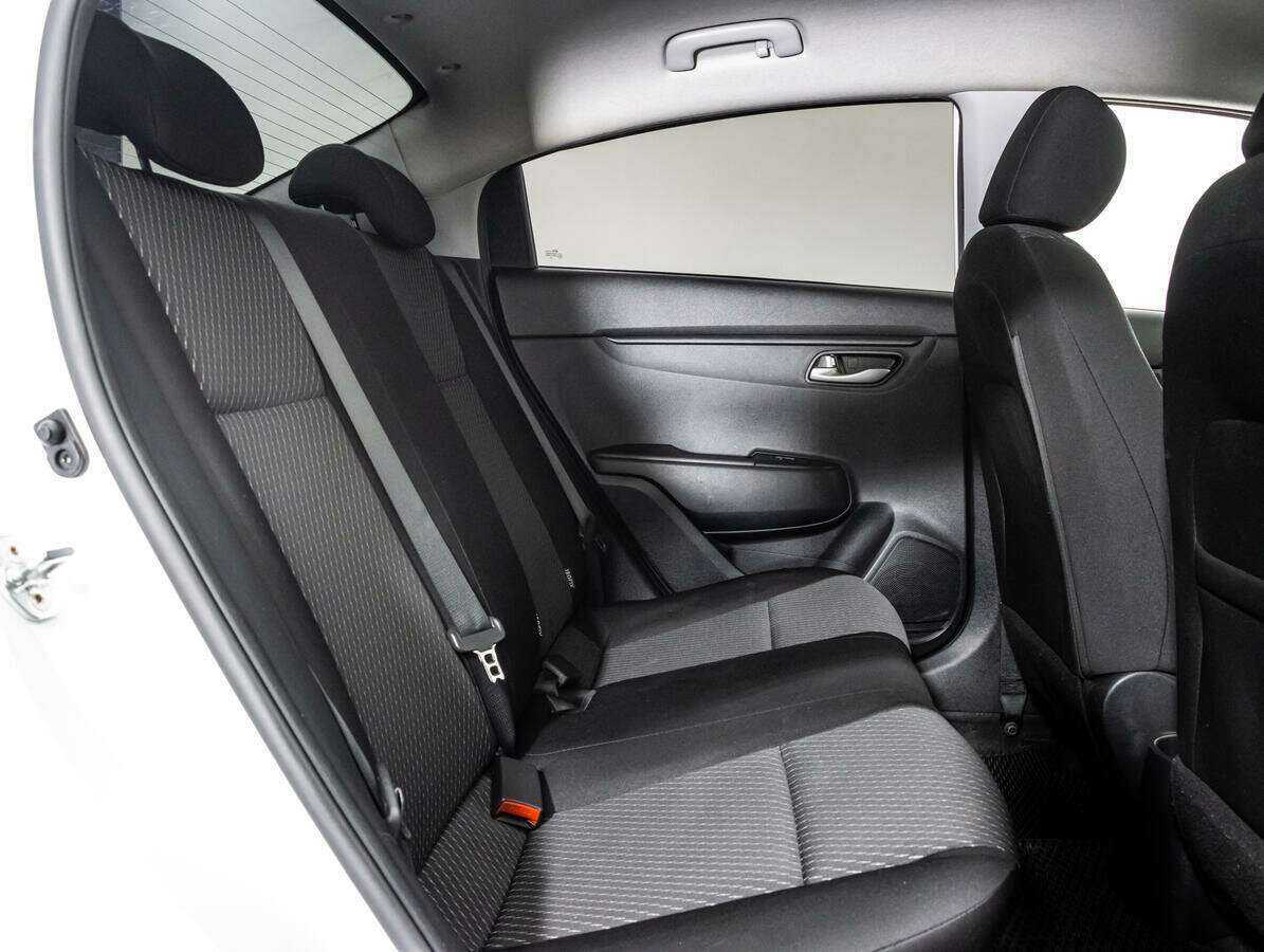 Б/У Киа Рио 2019 года. Фото: #14