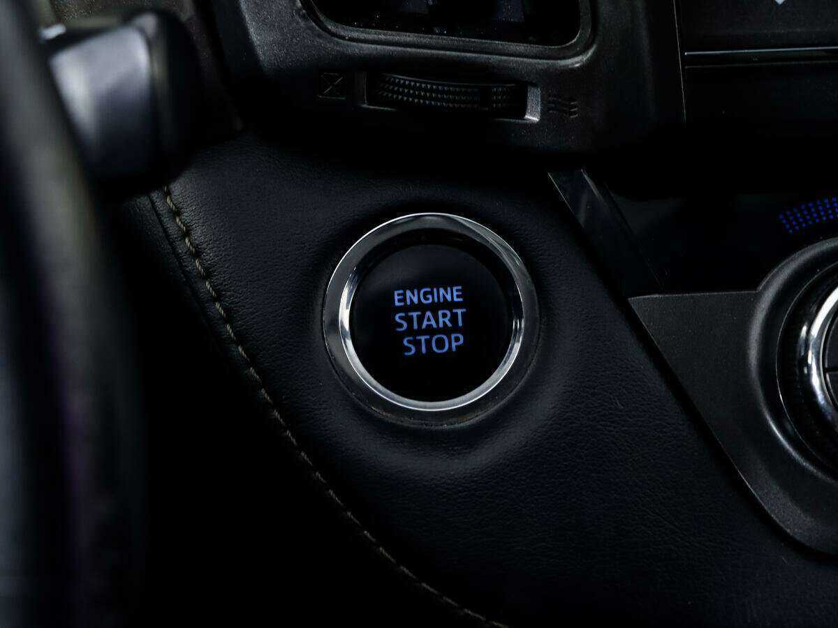 Б/У Тойота Рав4 2013 года. Фото: #12