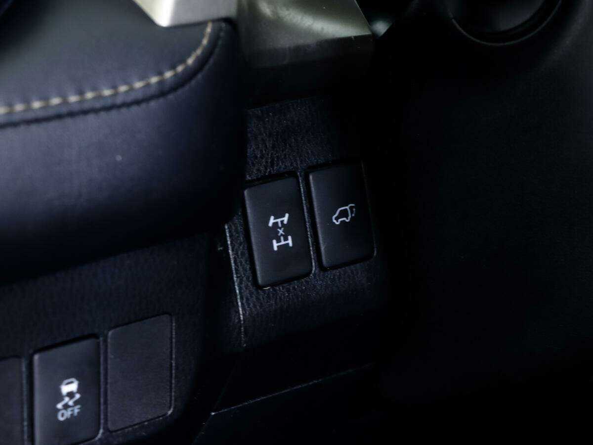 Б/У Тойота Рав4 2013 года. Фото: #14