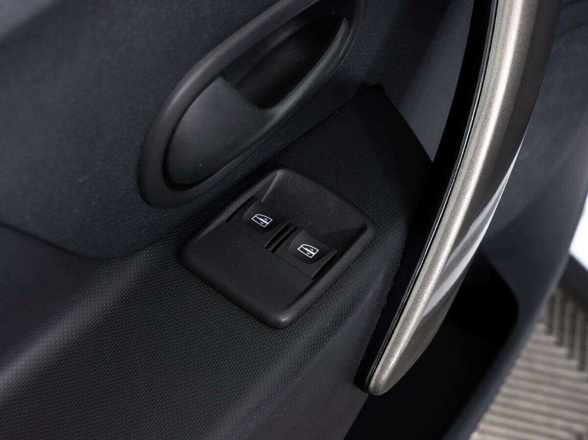 Б/У Рено Логан 2022 года. Фото: #12