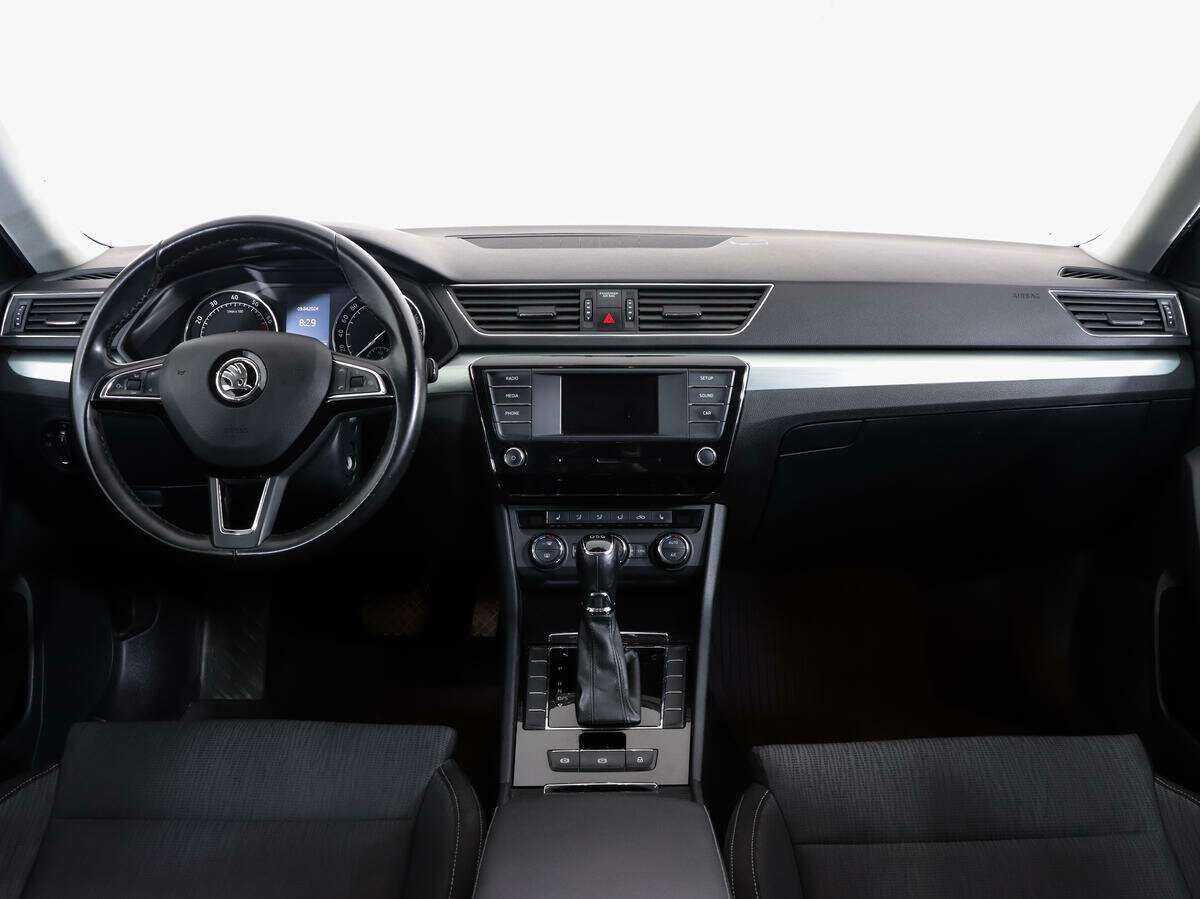 Б/У Шкода Суперб 2016 года. Фото: #7