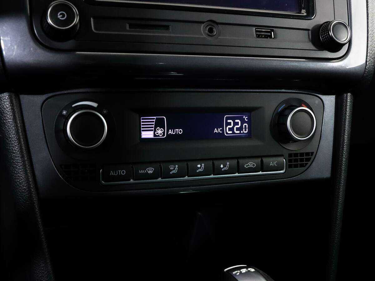 Б/У Фольксваген Поло 2019 года. Фото: #9