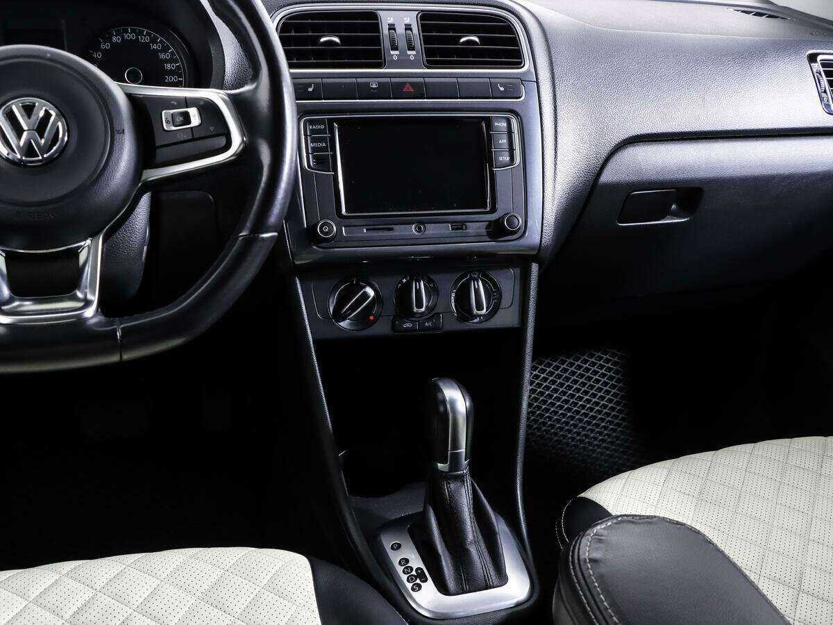 Б/У Фольксваген Поло 2020 года. Фото: #12