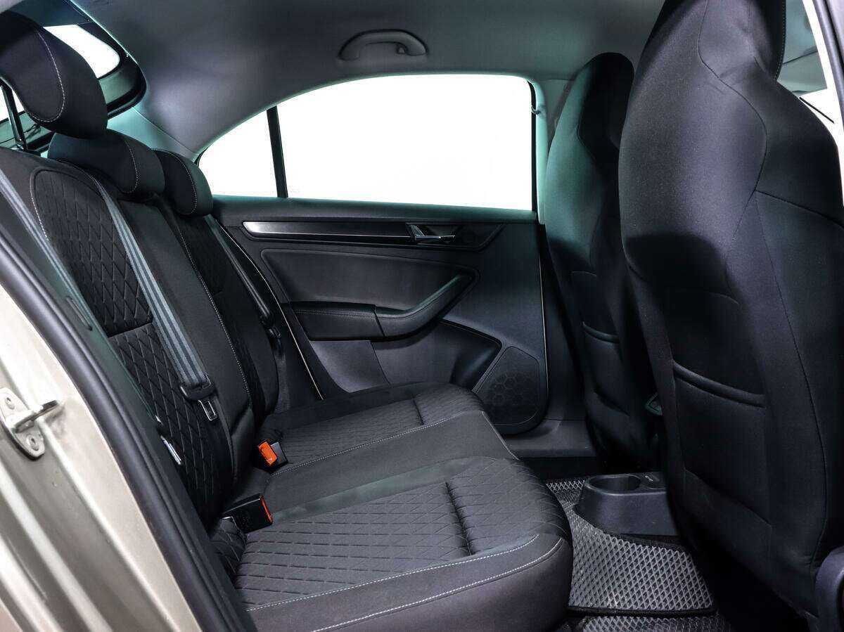 Б/У Шкода Рапид 2021 года. Фото: #15