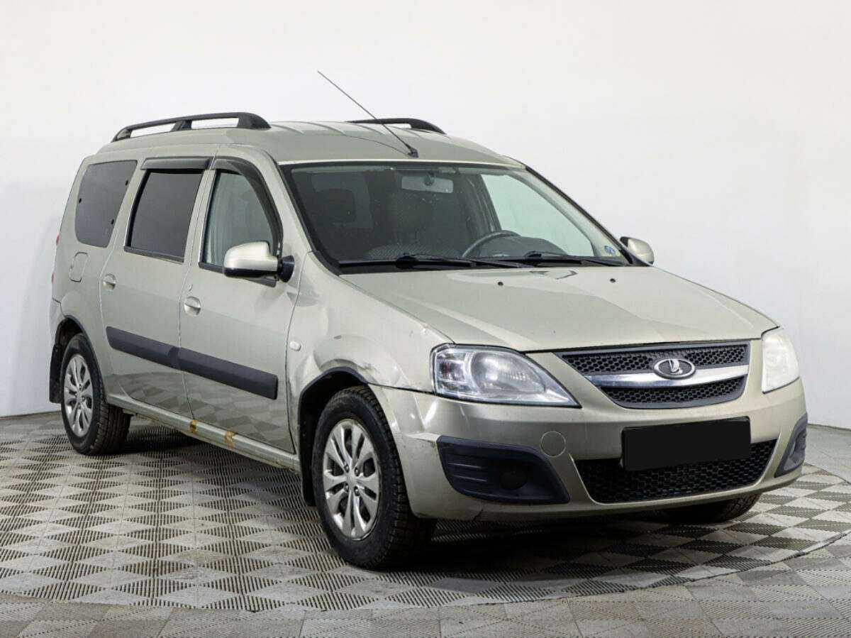 Б/У Лада (ВАЗ) Ларгус 2013 года. Фото: #2