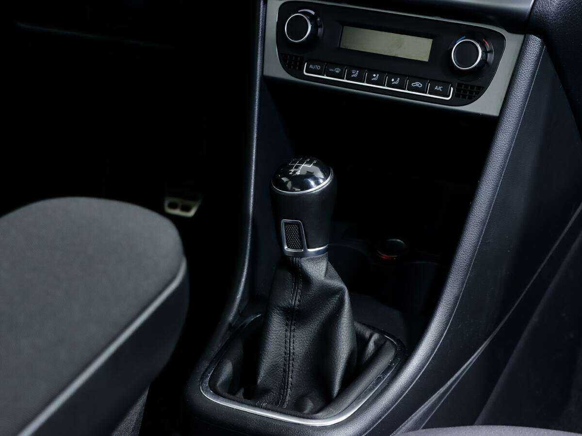 Б/У Фольксваген Поло 2016 года. Фото: #12