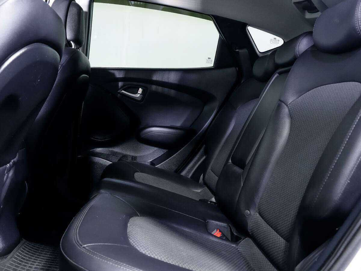 Б/У Хендай ай-икс35 2012 года. Фото: #10