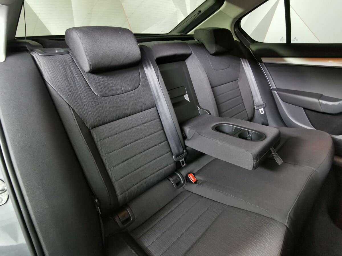 Б/У Шкода Октавия 2013 года. Фото: #16