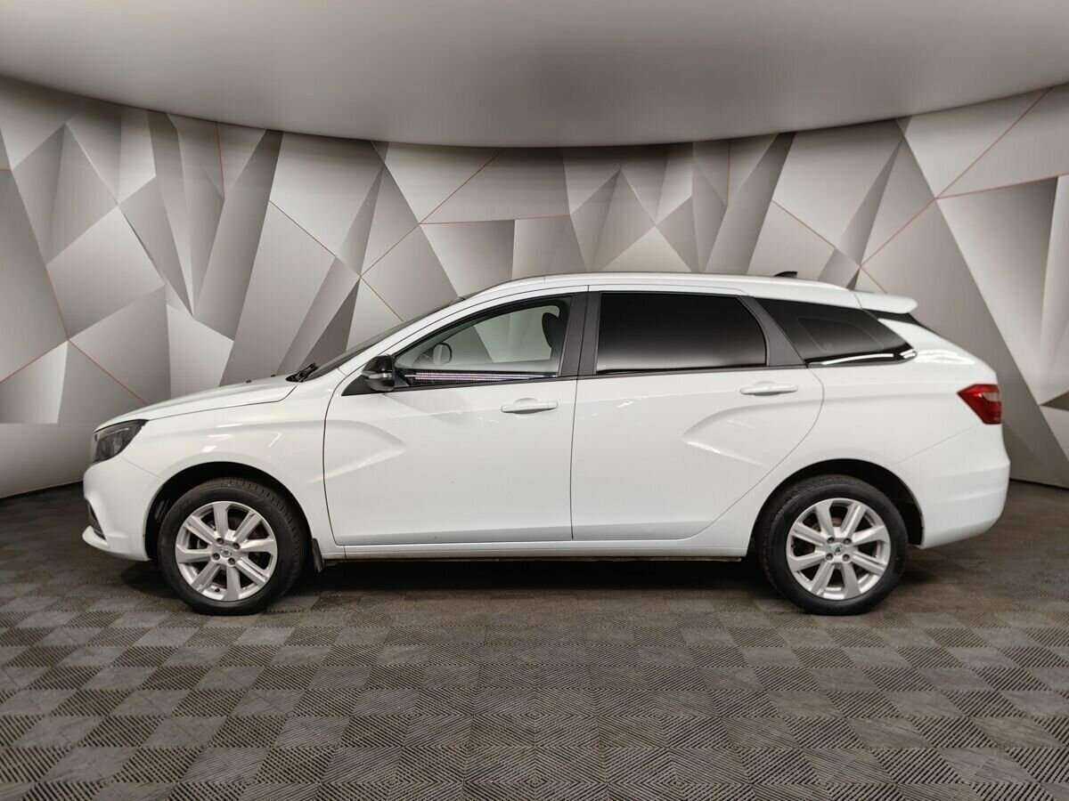 Б/У Лада (ВАЗ) Веста 2021 года. Фото: #4