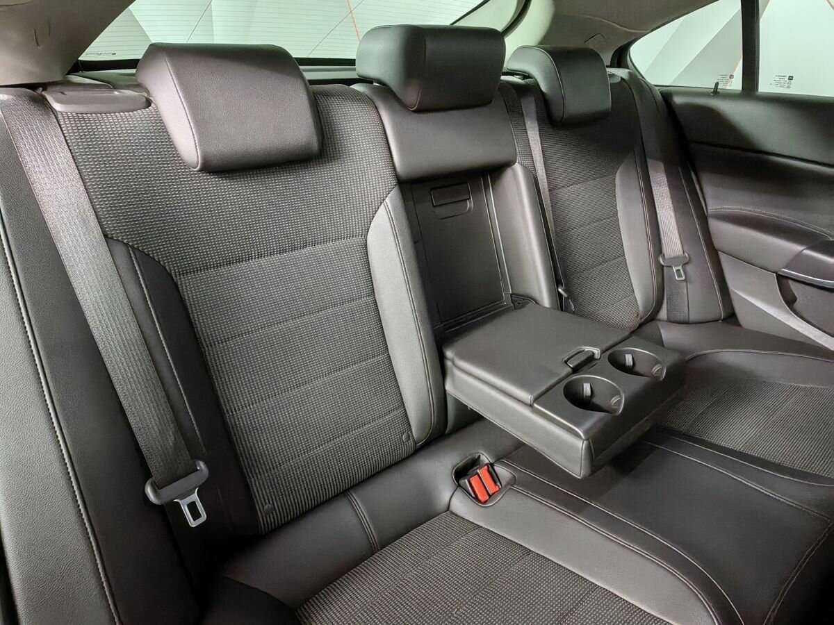 Б/У Опель Инсигния 2013 года. Фото: #12