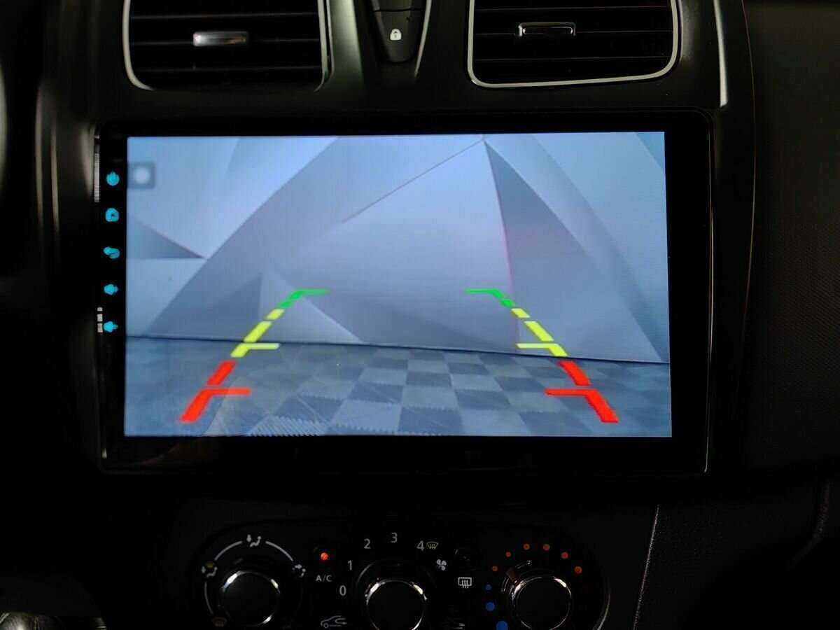 Б/У Рено Сандеро 2017 года. Фото: #15