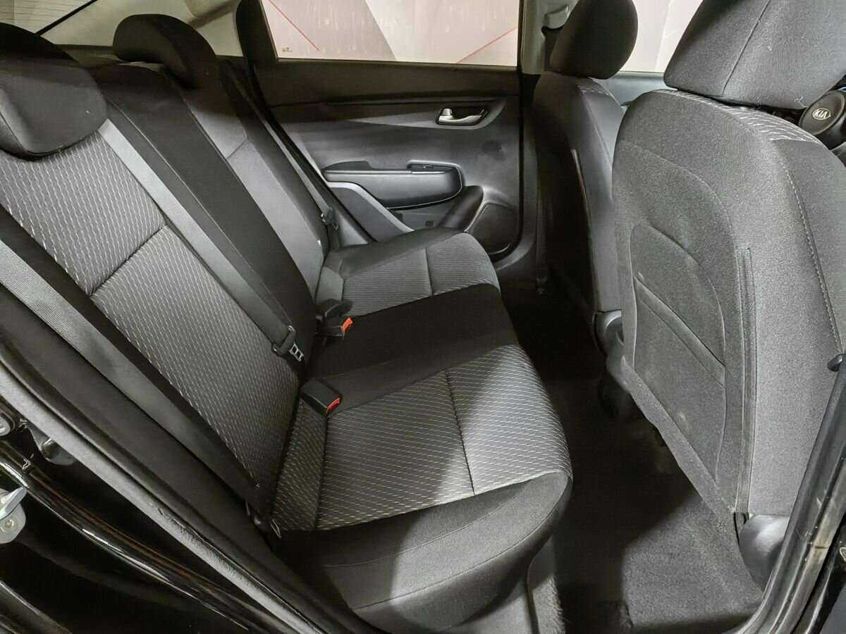 Б/У Киа Рио 2017 года. Фото: #11