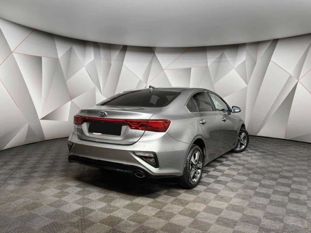 Б/У Киа Церато 2018 года. Фото: #1