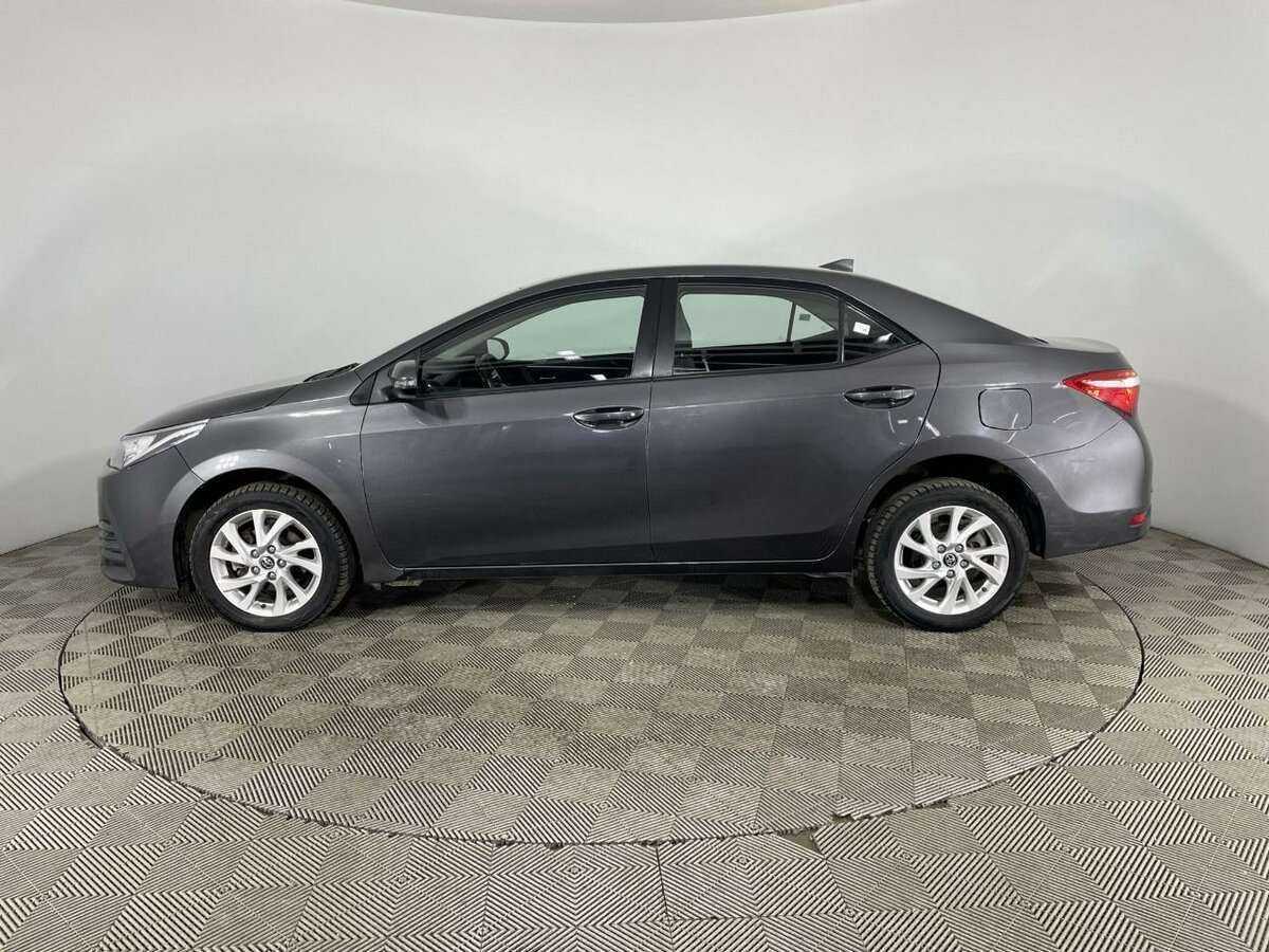 Б/У Тойота Королла 2017 года. Фото: #4