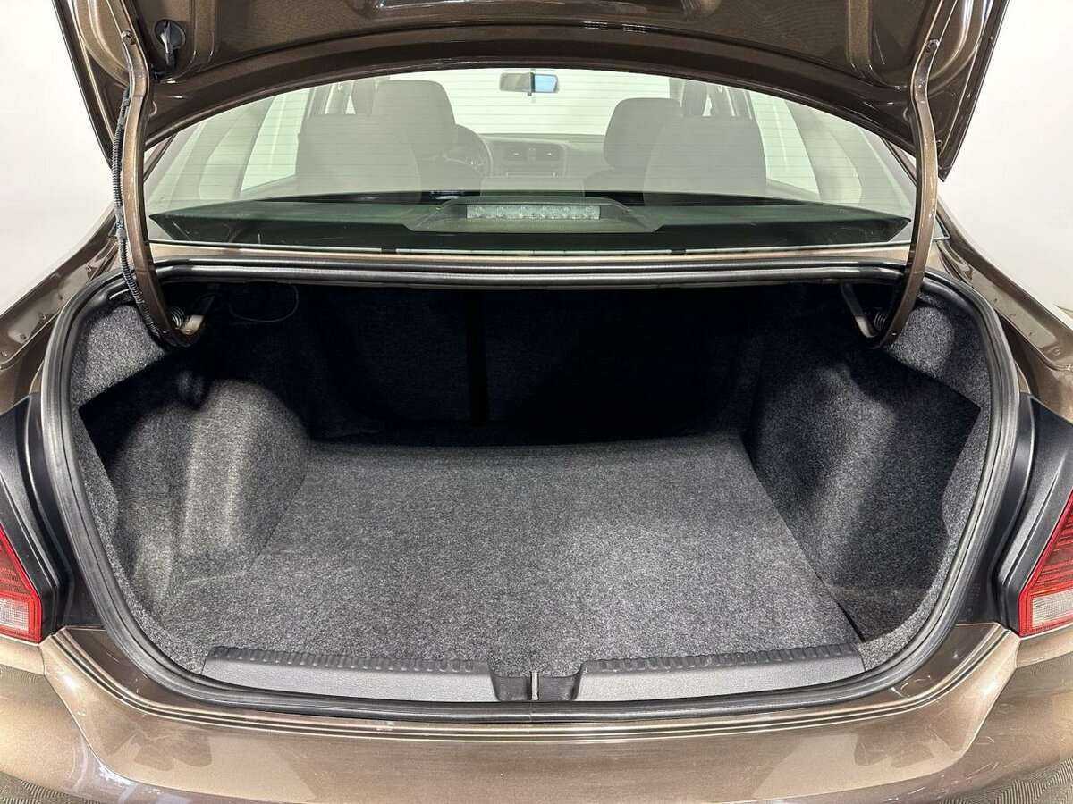 Б/У Фольксваген Поло 2016 года. Фото: #17