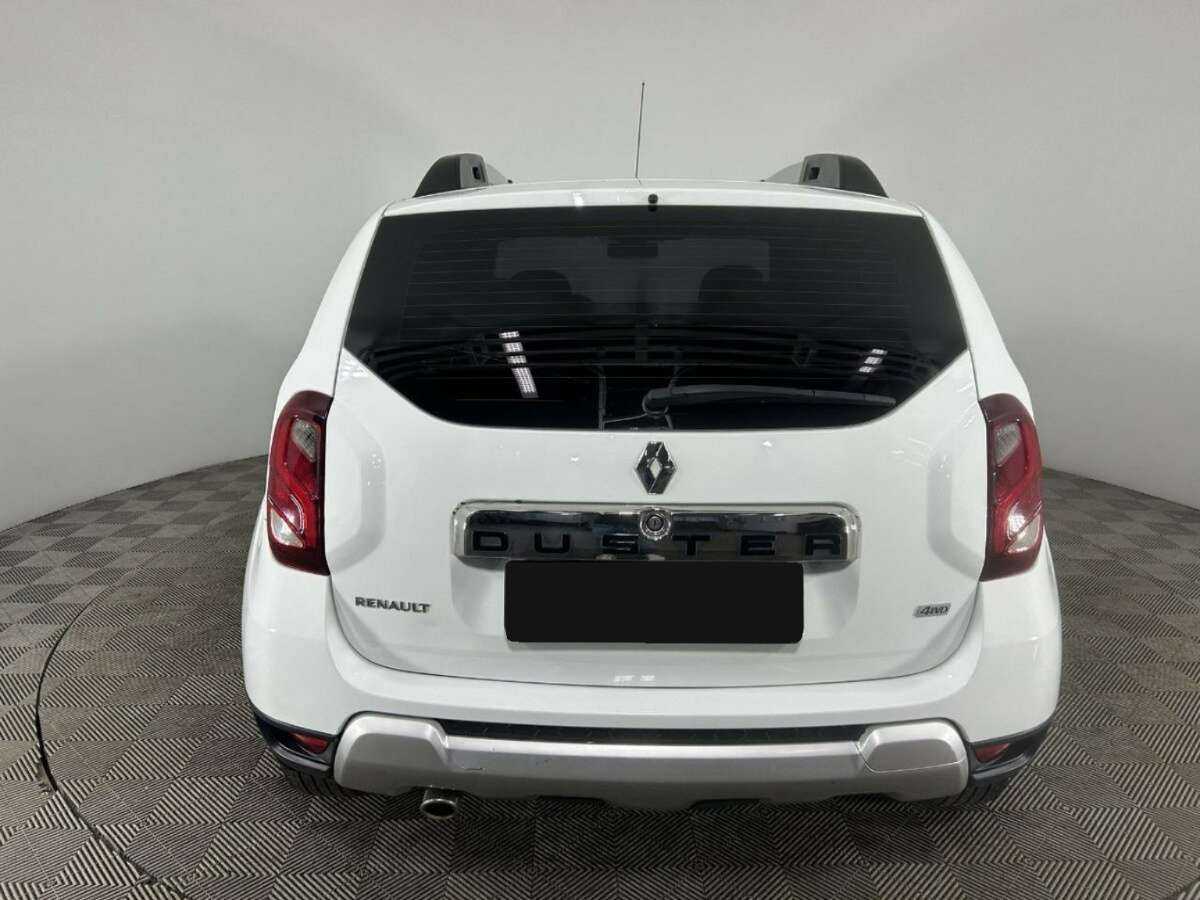 Б/У Рено Дастер 2017 года. Фото: #2