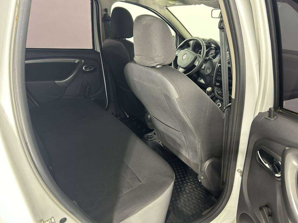 Б/У Рено Дастер 2017 года. Фото: #15