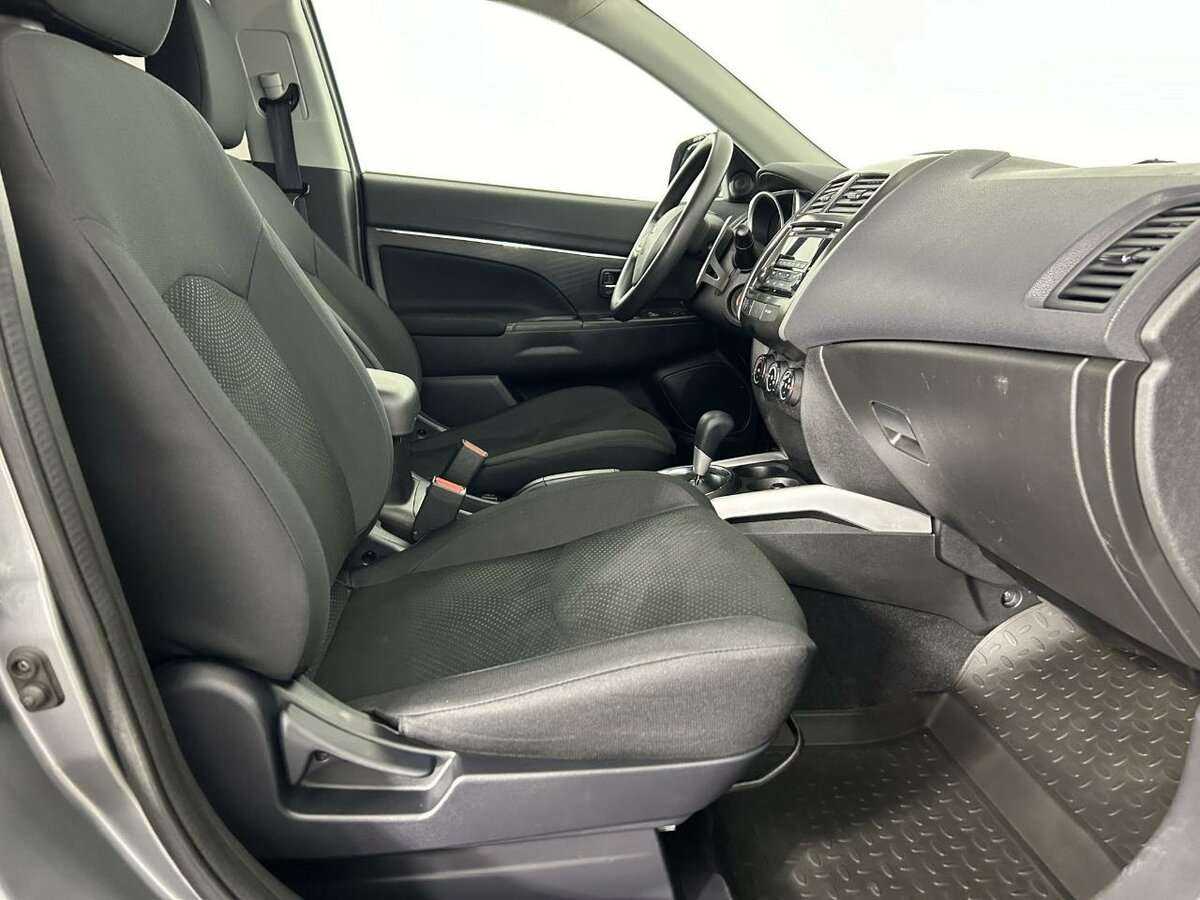 Б/У Митсубиши АС-Икс 2012 года. Фото: #13