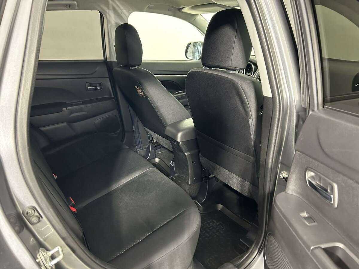 Б/У Митсубиши АС-Икс 2012 года. Фото: #15