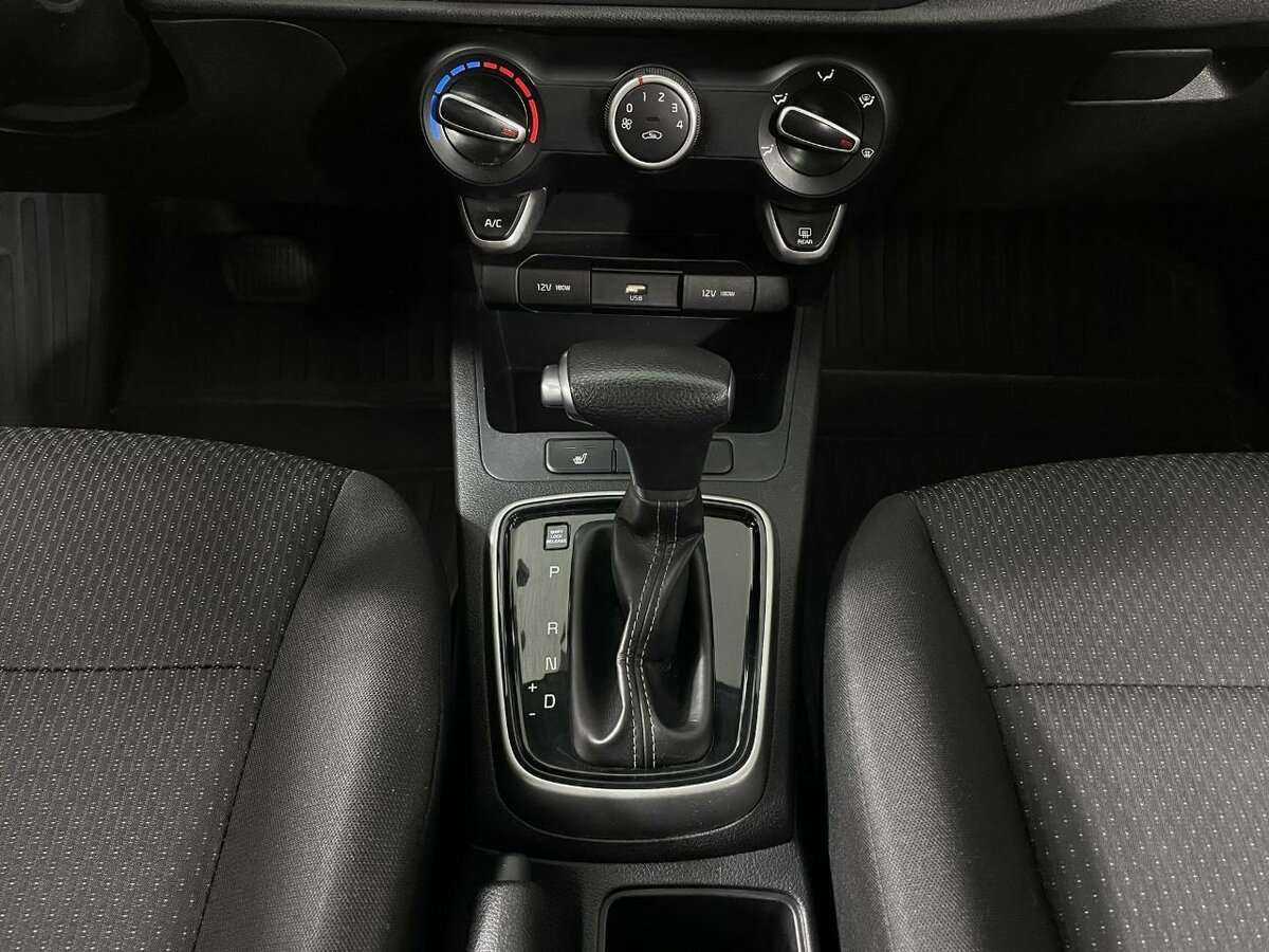 Б/У Киа Рио 2021 года. Фото: #12