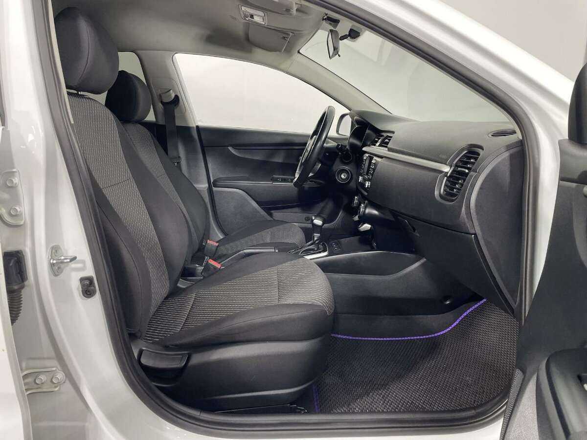 Б/У Киа Рио 2018 года. Фото: #13