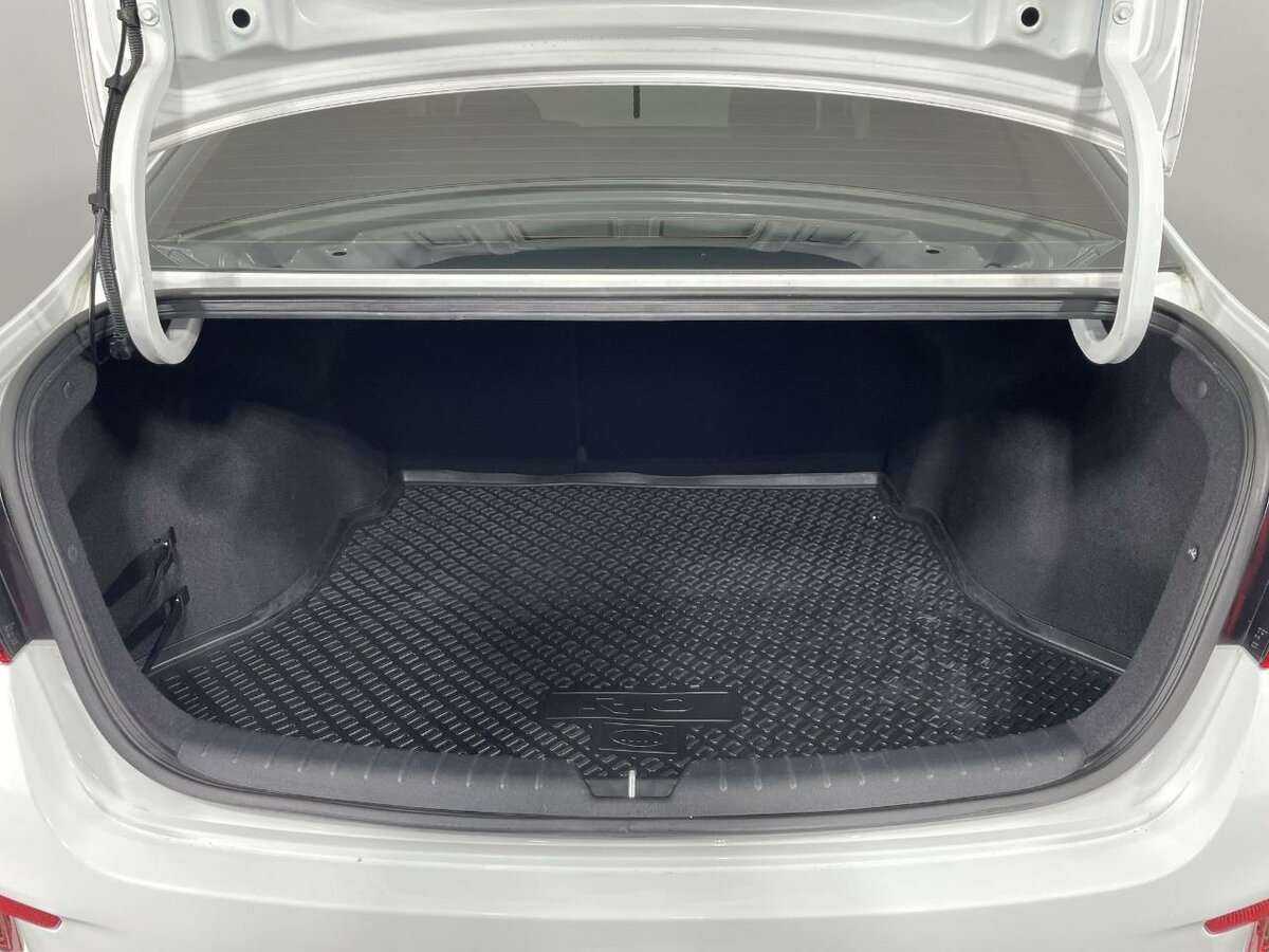 Б/У Киа Рио 2018 года. Фото: #17