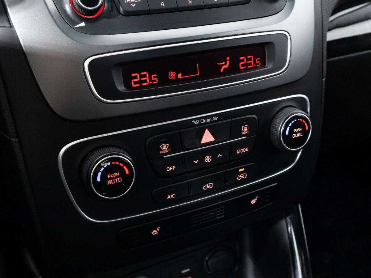 Б/У Киа Соренто 2015 года. Фото: #14