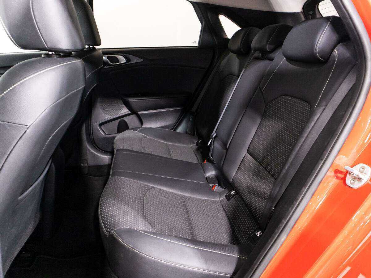 Б/У Киа Сид 2019 года. Фото: #9