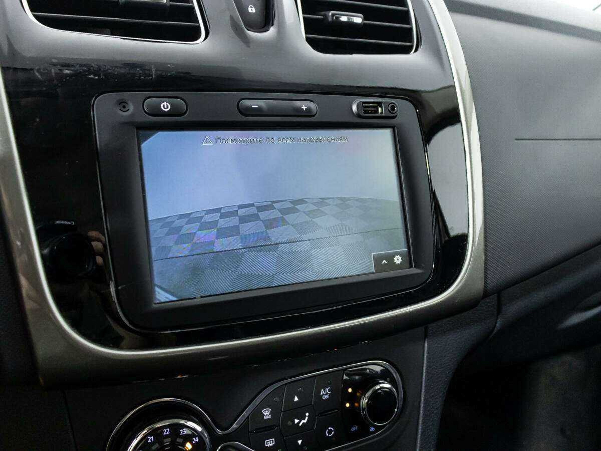 Б/У Рено Сандеро 2018 года. Фото: #14