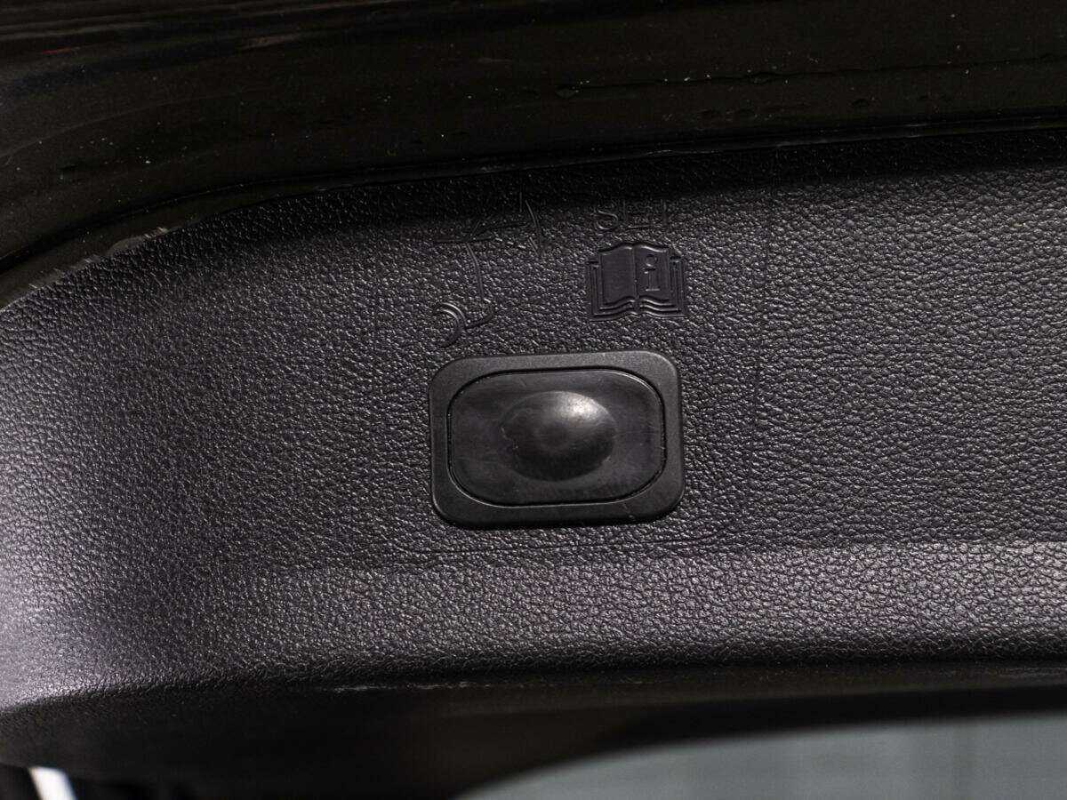 Б/У Форд Куга 2016 года. Фото: #14