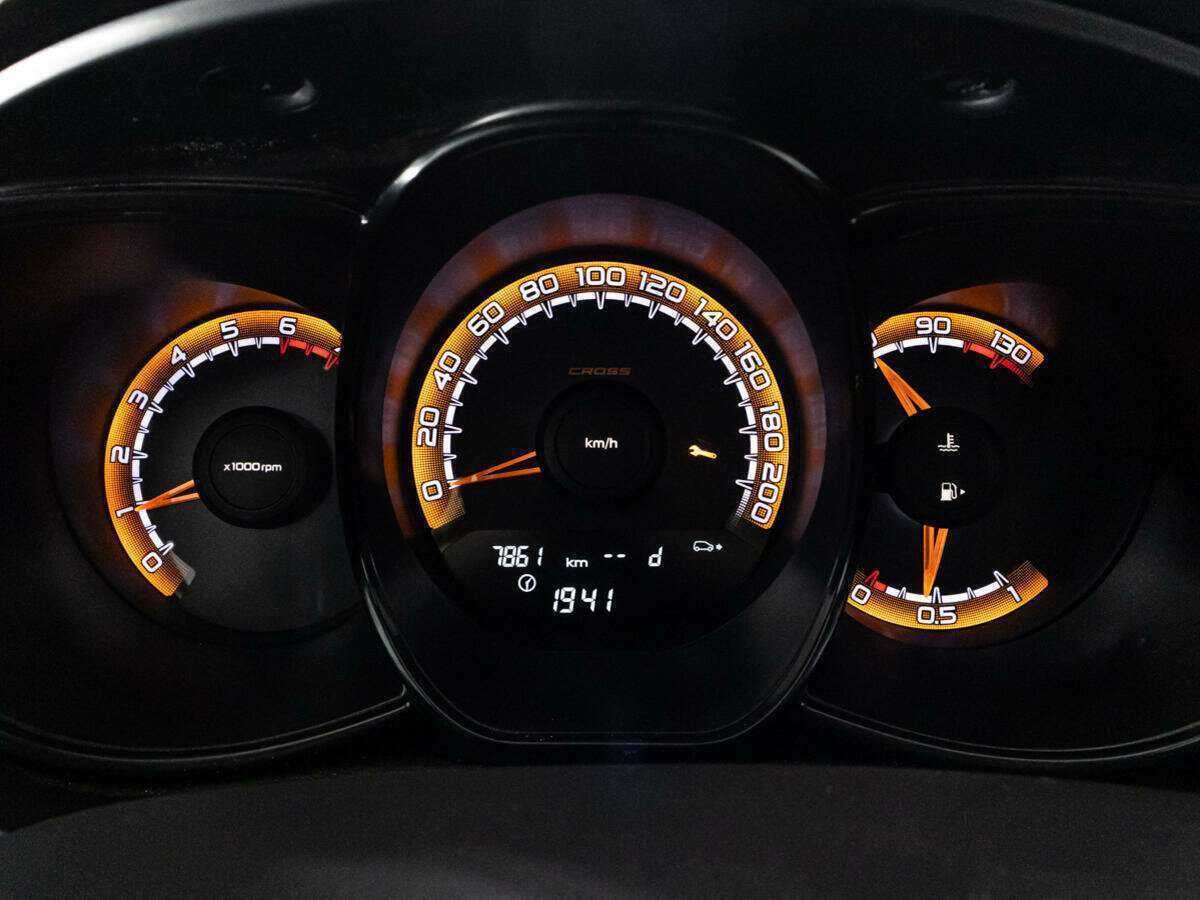 Б/У Лада (ВАЗ) Веста 2021 года. Фото: #11