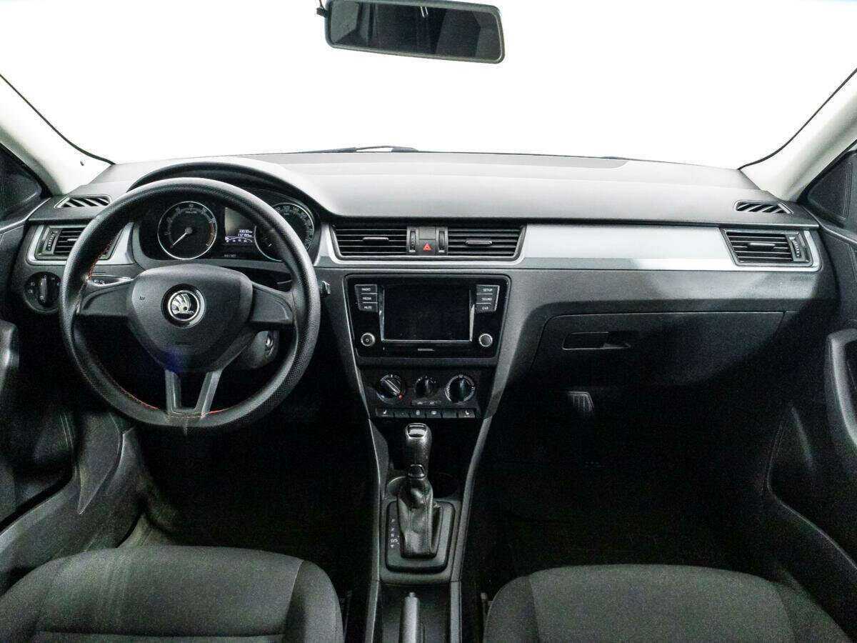 Б/У Шкода Рапид 2018 года. Фото: #12