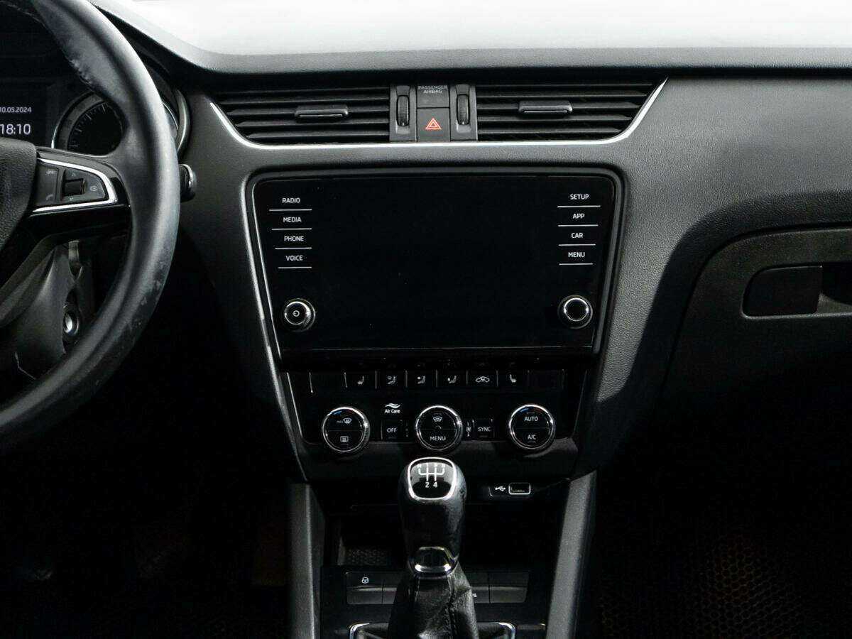 Б/У Шкода Октавия 2018 года. Фото: #13