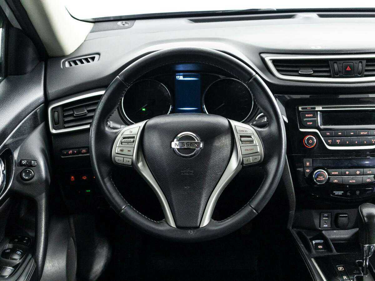 Б/У Ниссан Икс-Трейл 2016 года. Фото: #17