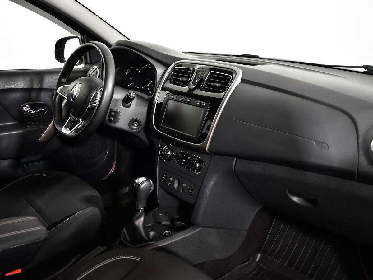 Б/У Рено Сандеро 2019 года. Фото: #8