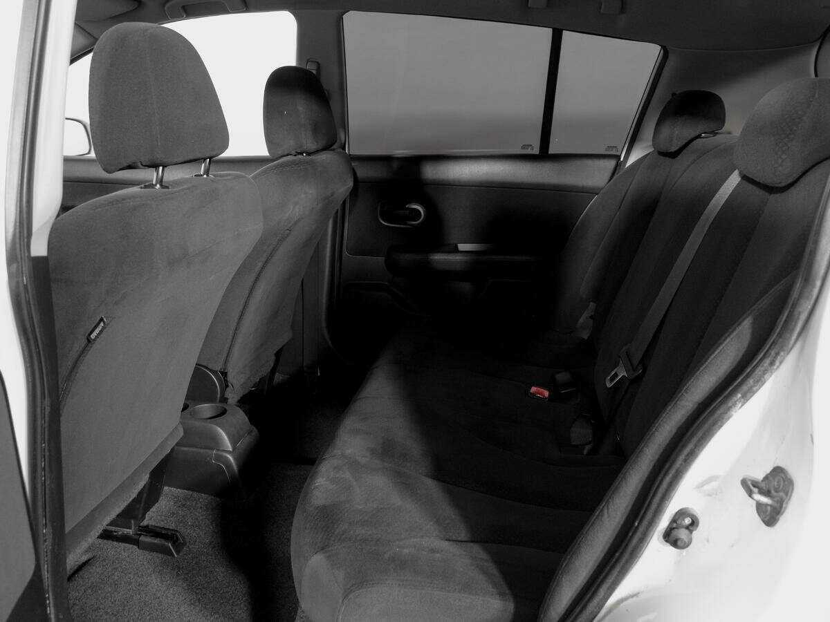 Б/У Ниссан Тиида 2013 года. Фото: #8