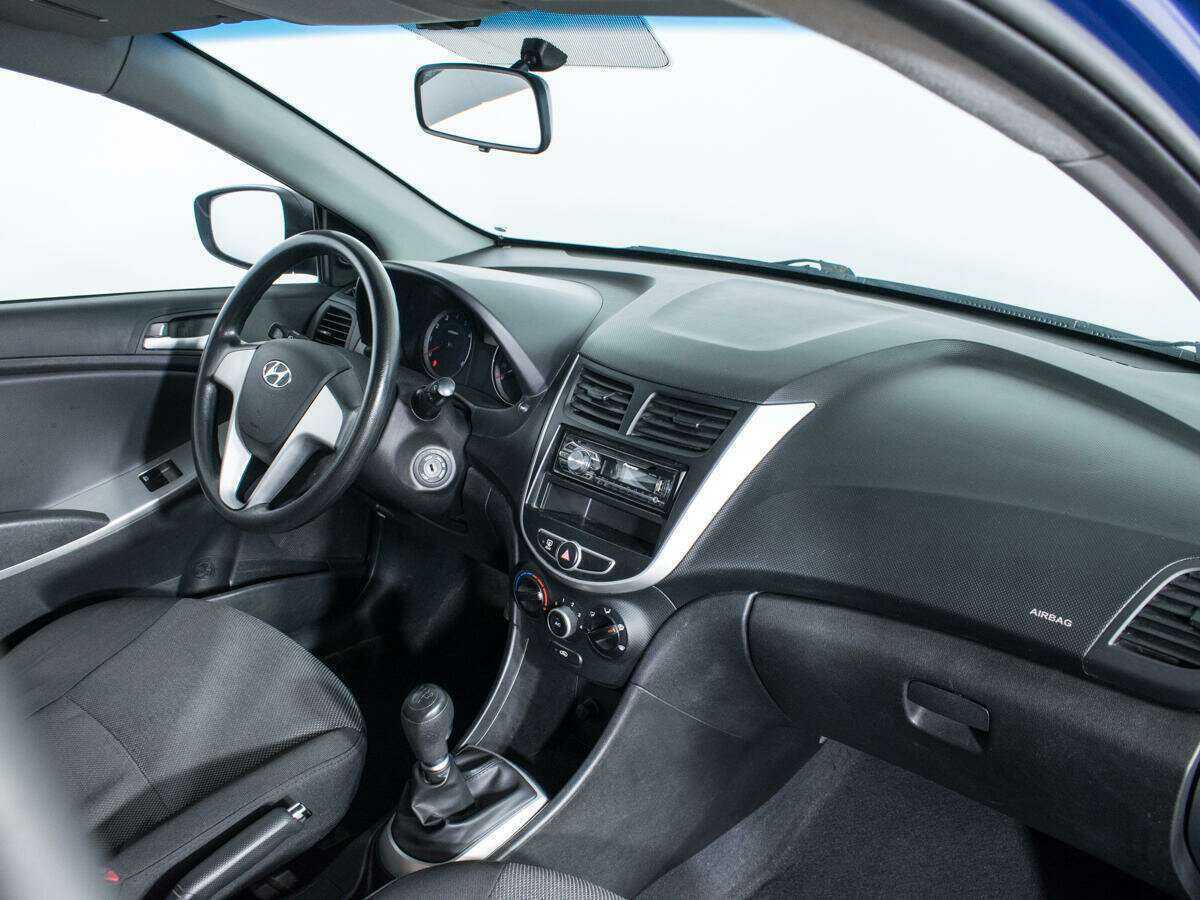 Б/У Хендай Солярис 2012 года. Фото: #8