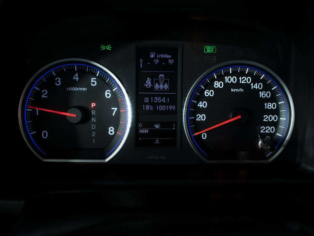 Б/У Хонда ЦР-В 2012 года. Фото: #10