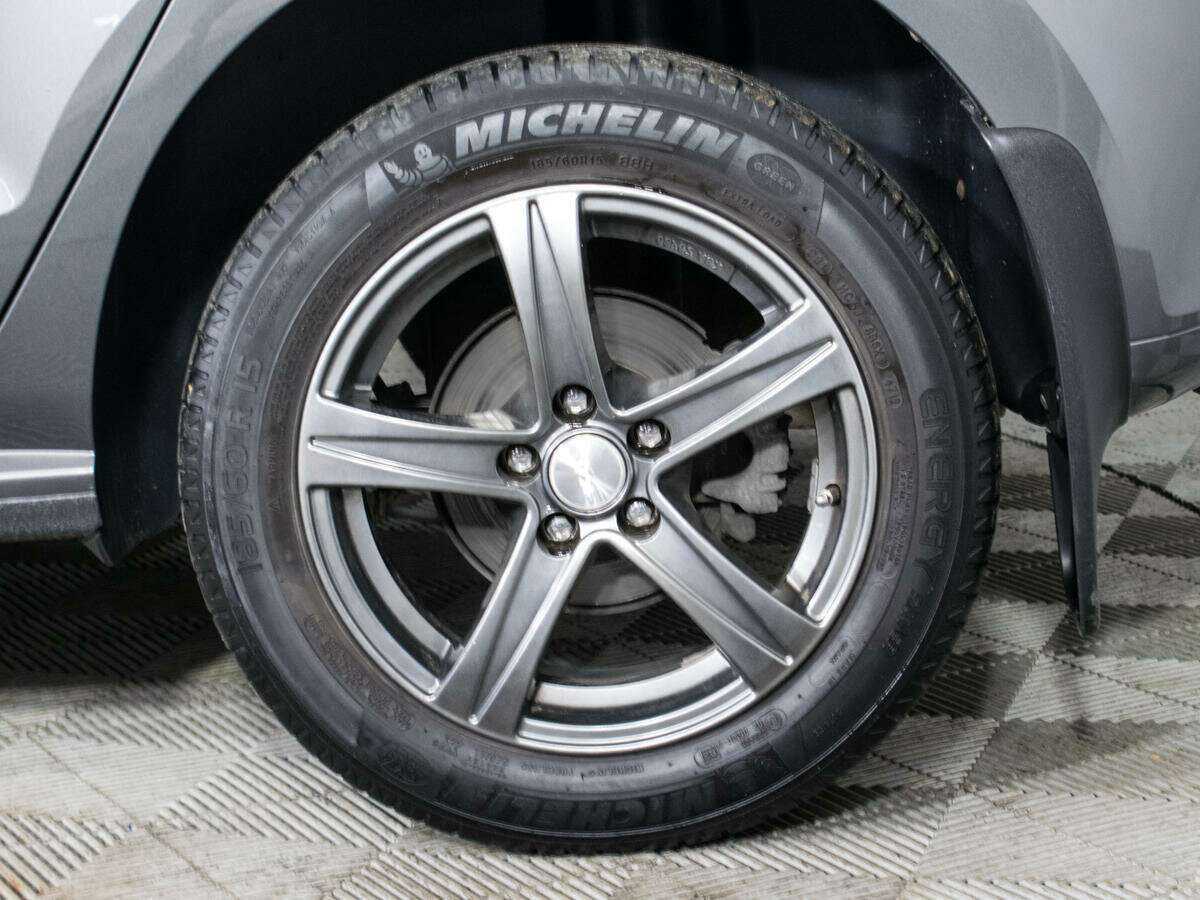 Б/У Фольксваген Поло 2012 года. Фото: #14