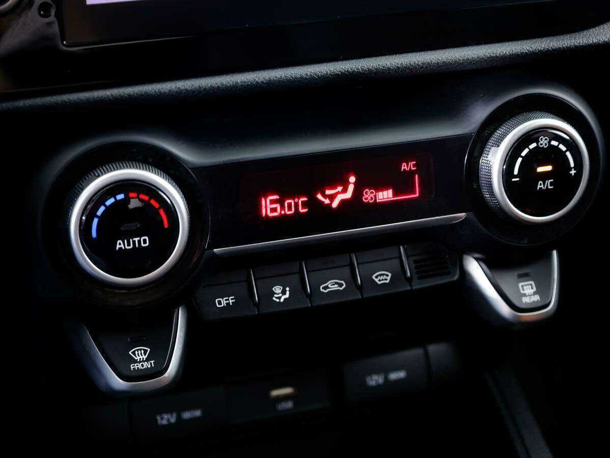 Б/У Киа Рио 2021 года. Фото: #17