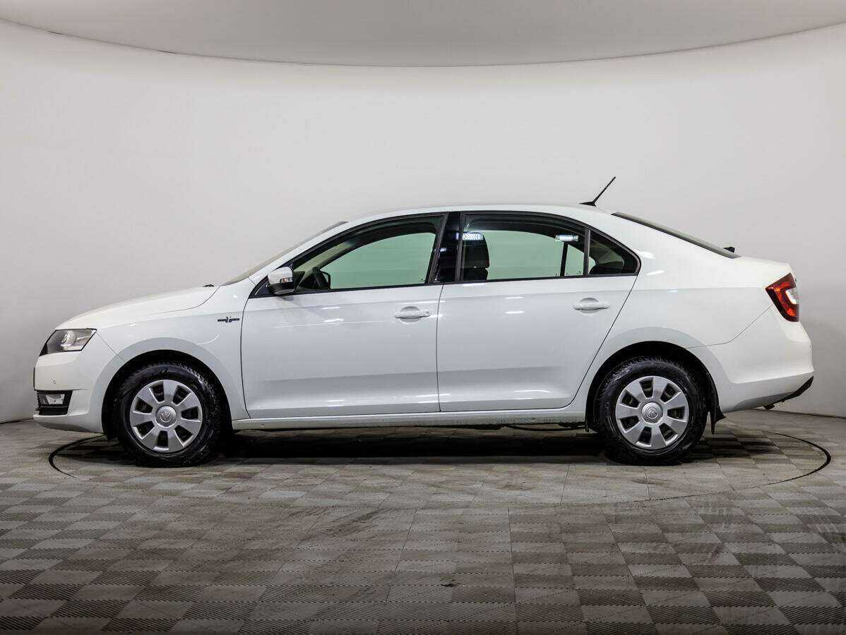 Б/У Шкода Рапид 2018 года. Фото: #6