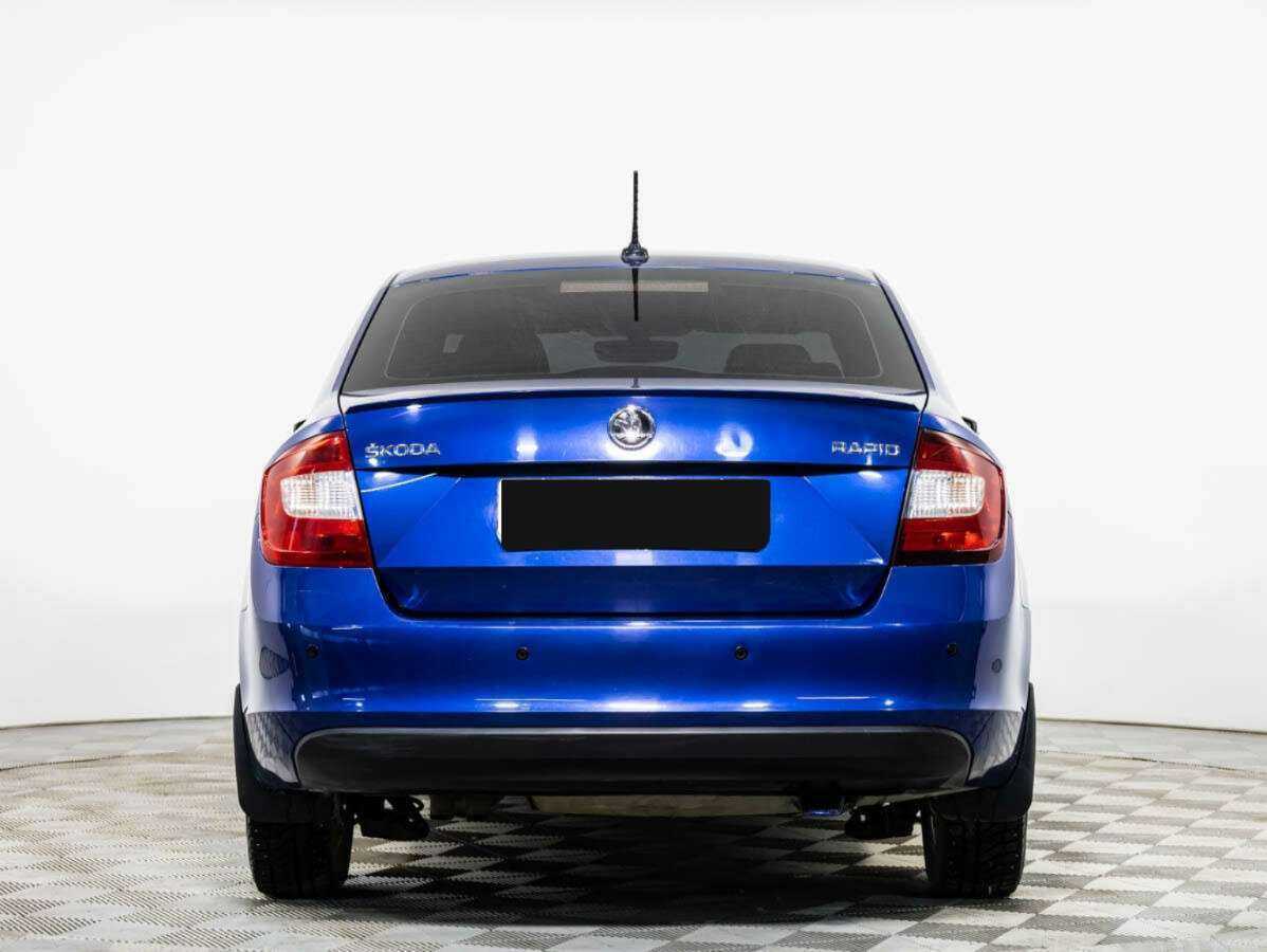 Б/У Шкода Рапид 2017 года. Фото: #4