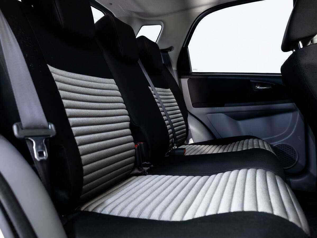 Б/У Сузуки С-Икс4 2012 года. Фото: #10