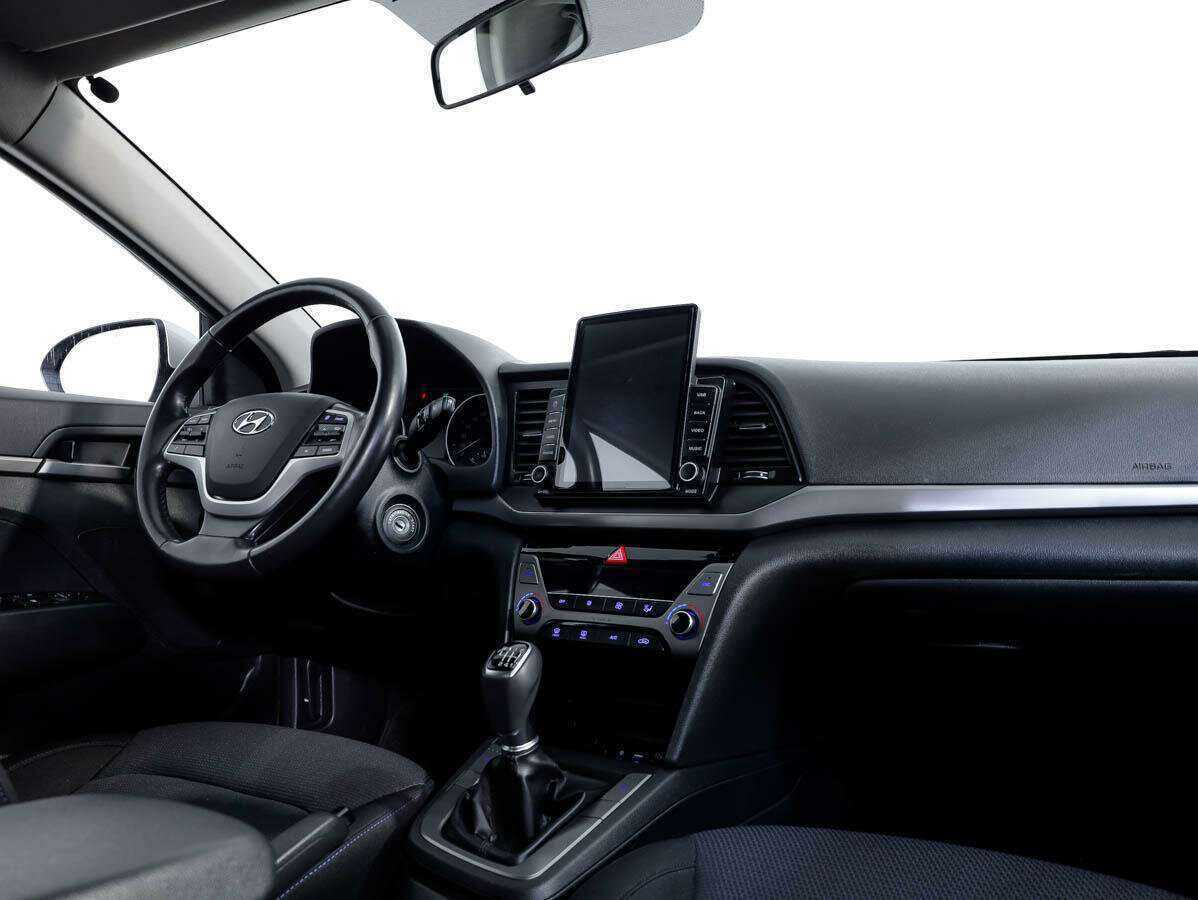 Б/У Хендай Елантра 2018 года. Фото: #7