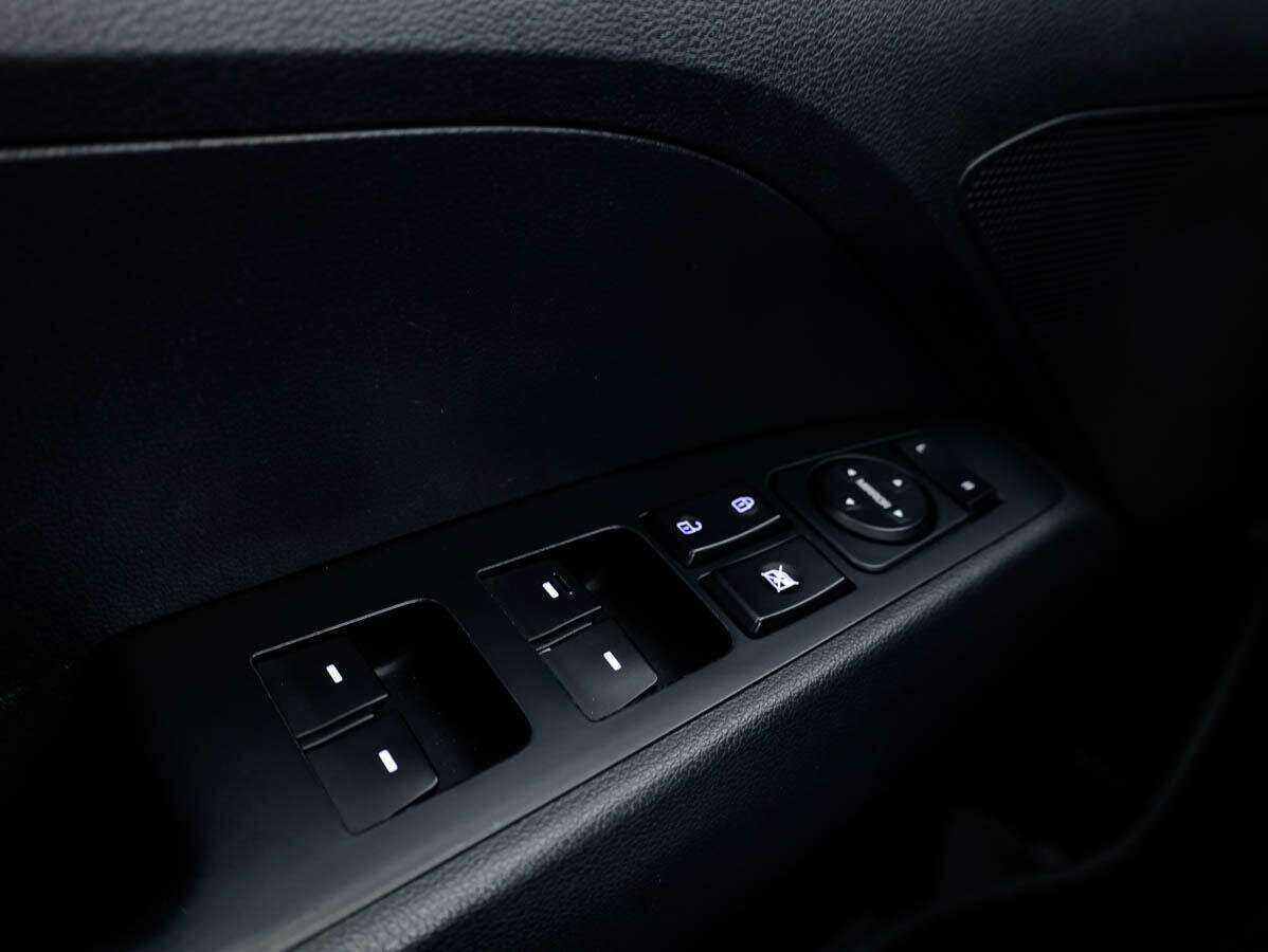 Б/У Хендай Елантра 2018 года. Фото: #11