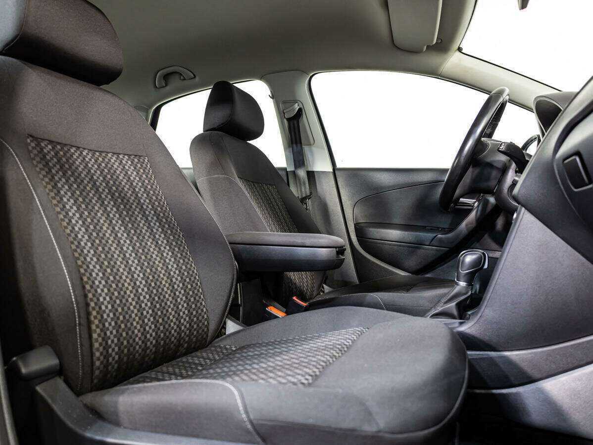 Б/У Фольксваген Поло 2017 года. Фото: #9